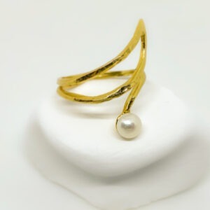 Gold Plated Minimal Leaf Pearl Ring