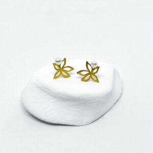 Stephanotis Flower Pearl